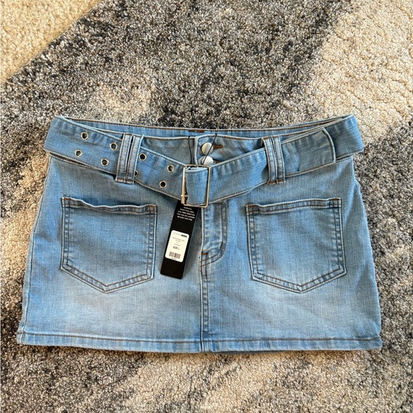 Fashion Nova Light Blue Denim Mini Skirt with Belt - Picture 1 of 4
